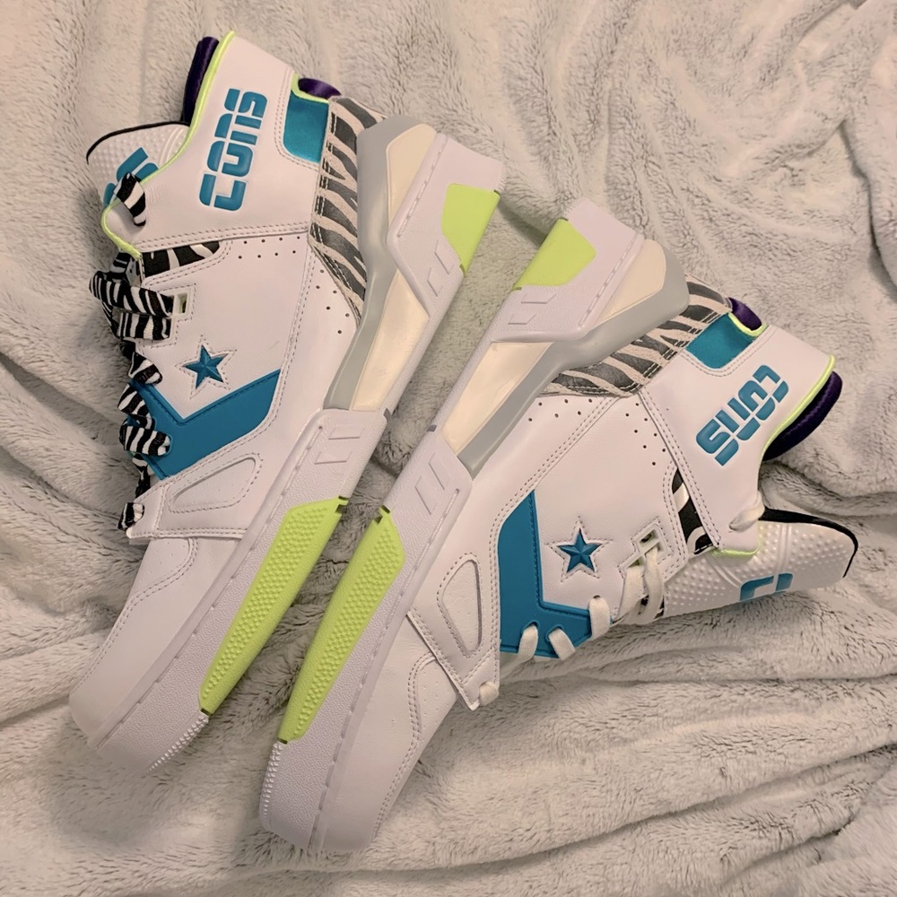 Men's High-Top Sneakers - White and Blue - Picture 3 of 10